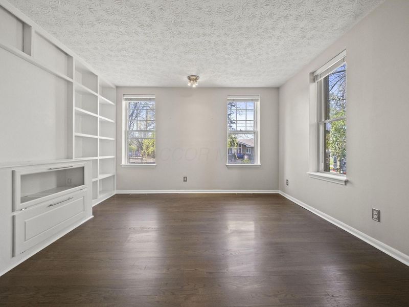 924 Hamlet Street, Columbus, OH 43201 Photo 9