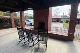 1001 South Stadium Road photo 4