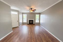 204 Wallace Circle photo 4