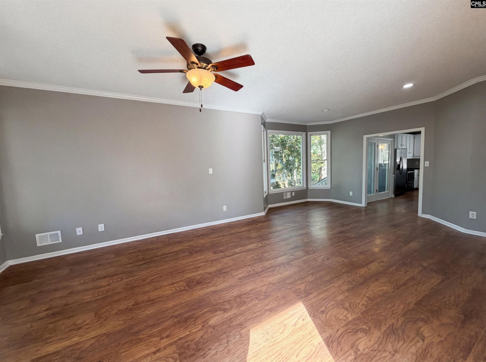 204 Wallace Circle Photo 9