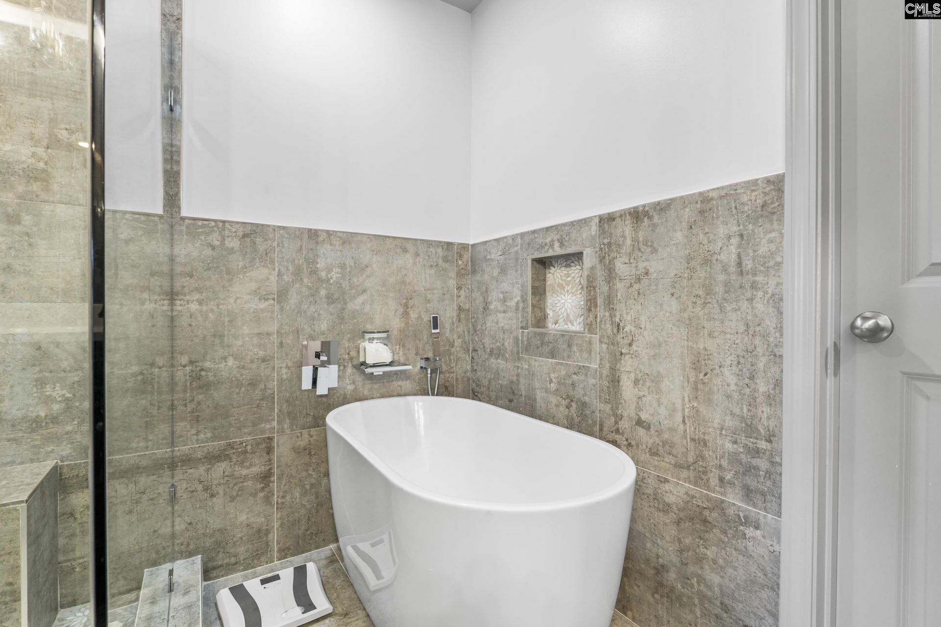 193 Crimson Queen Drive Photo 24