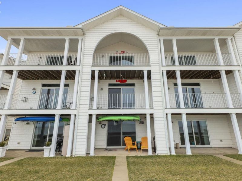 1223 W Lakeshore Drive, Port Clinton, OH 43452 Photo 3