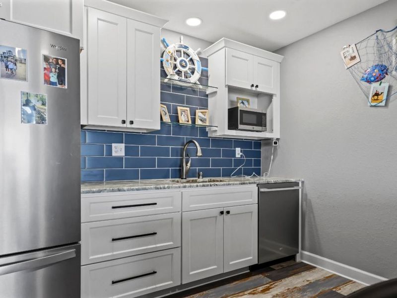 1223 W Lakeshore Drive, Port Clinton, OH 43452 Photo 43