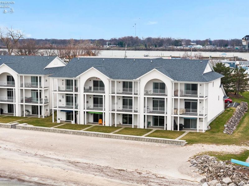 1223 W Lakeshore Drive, Port Clinton, OH 43452 Photo 58