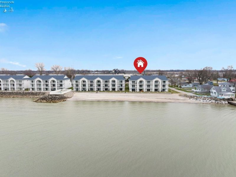 1223 W Lakeshore Drive, Port Clinton, OH 43452 Photo 8