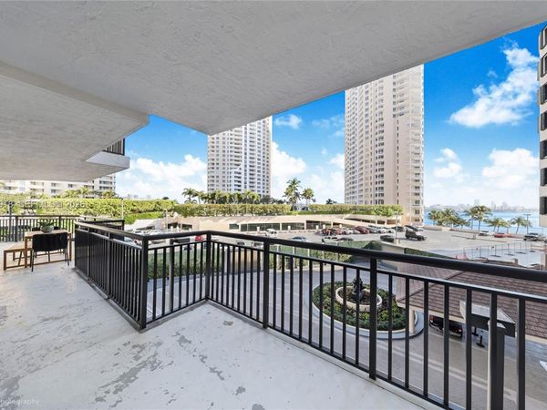 540 Brickell Key Dr, Unit 608, Miami, FL 33131
