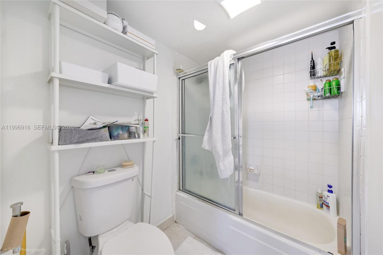 540 Brickell Key Dr, Unit 608, Miami, FL 33131 Photo