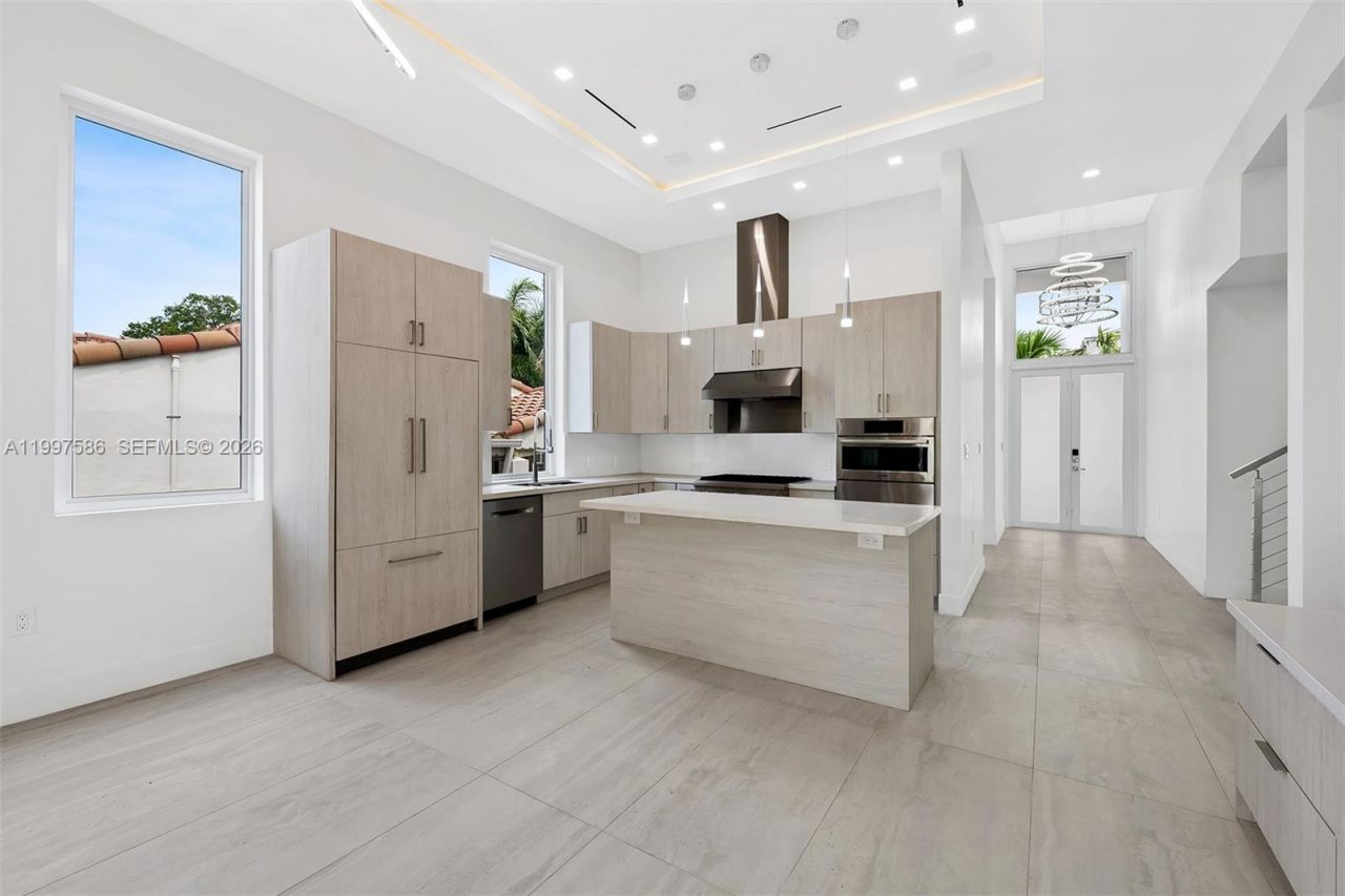 1615 NE 3rd Ct, Fort Lauderdale, FL 33301 Photo