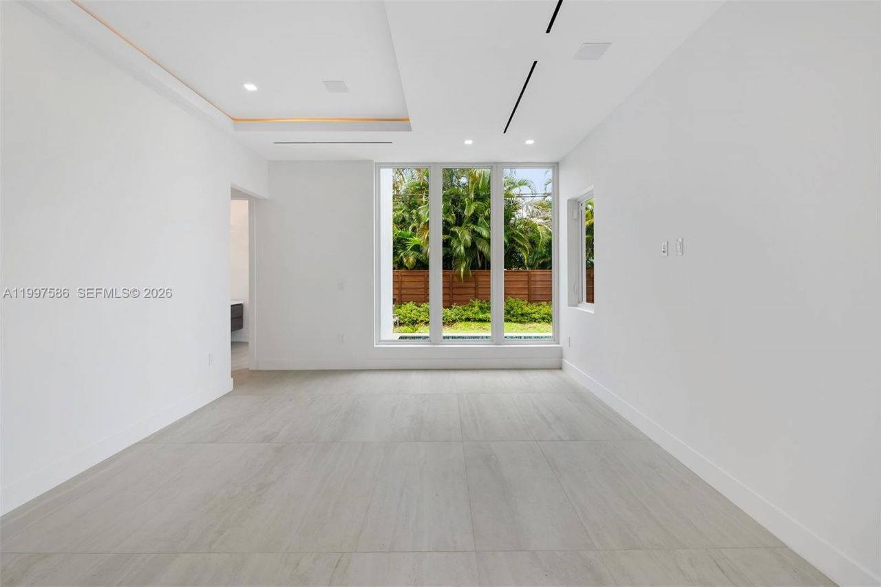 1615 NE 3rd Ct, Fort Lauderdale, FL 33301 Photo