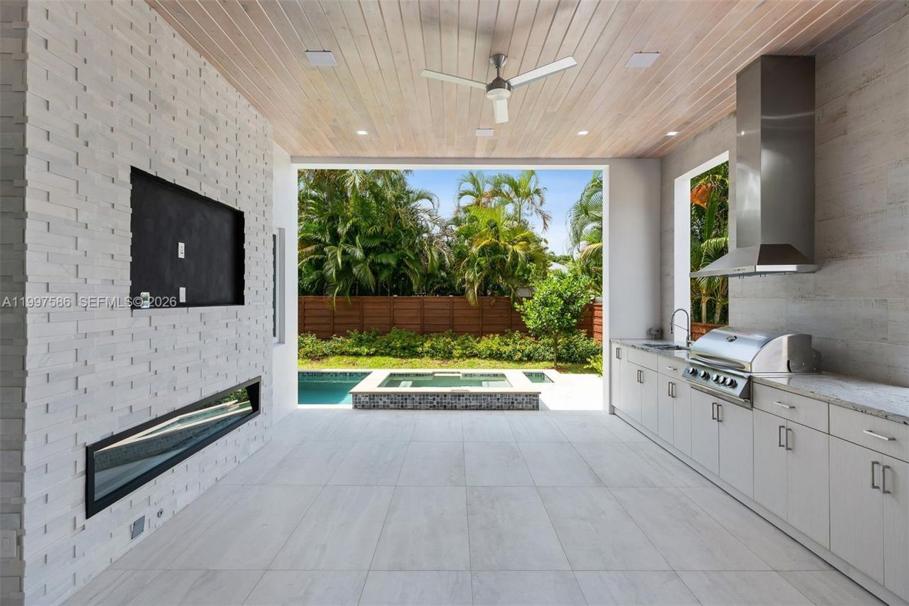 1615 NE 3rd Ct, Fort Lauderdale, FL 33301 Photo