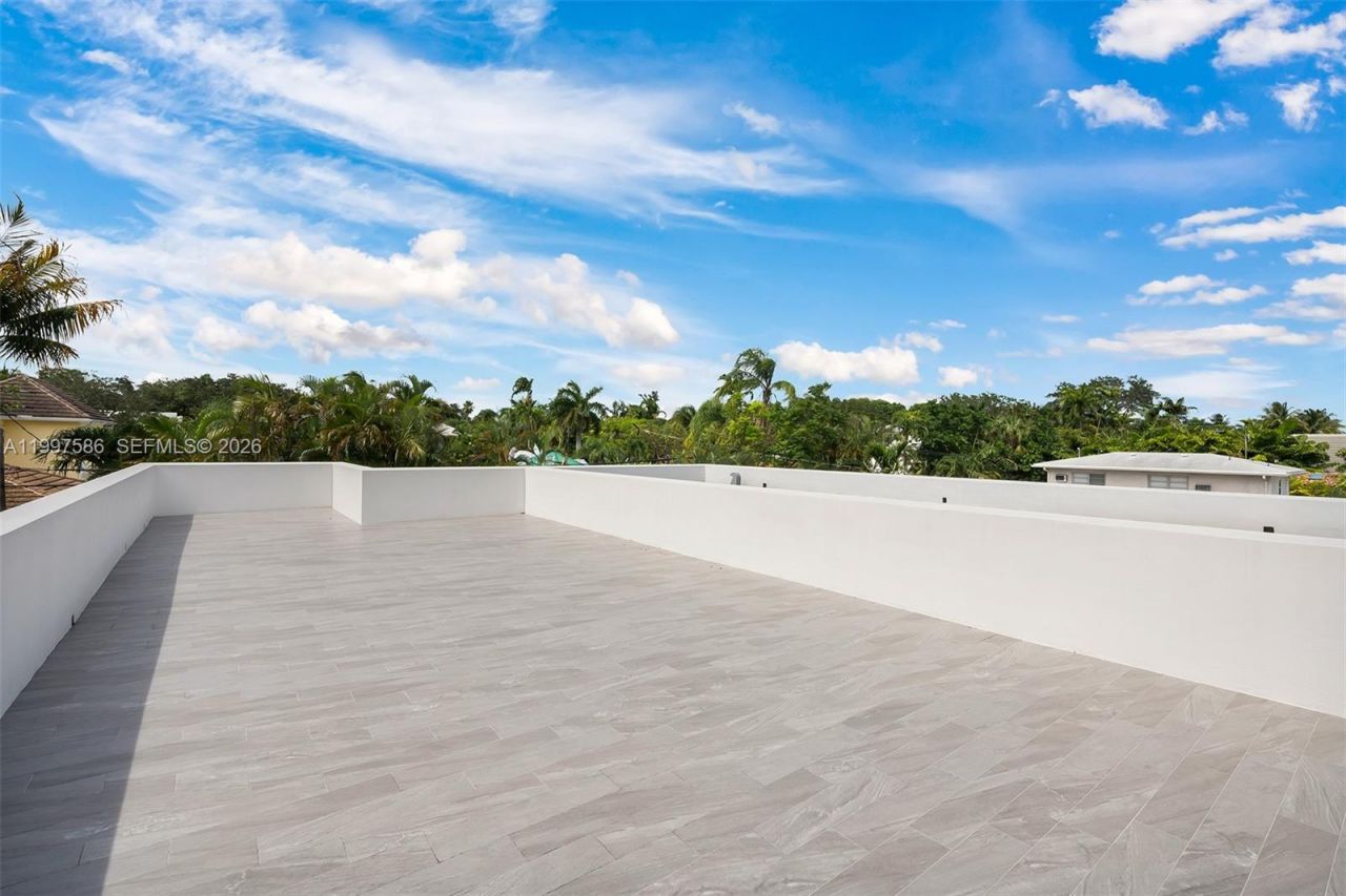 1615 NE 3rd Ct, Fort Lauderdale, FL 33301 Photo