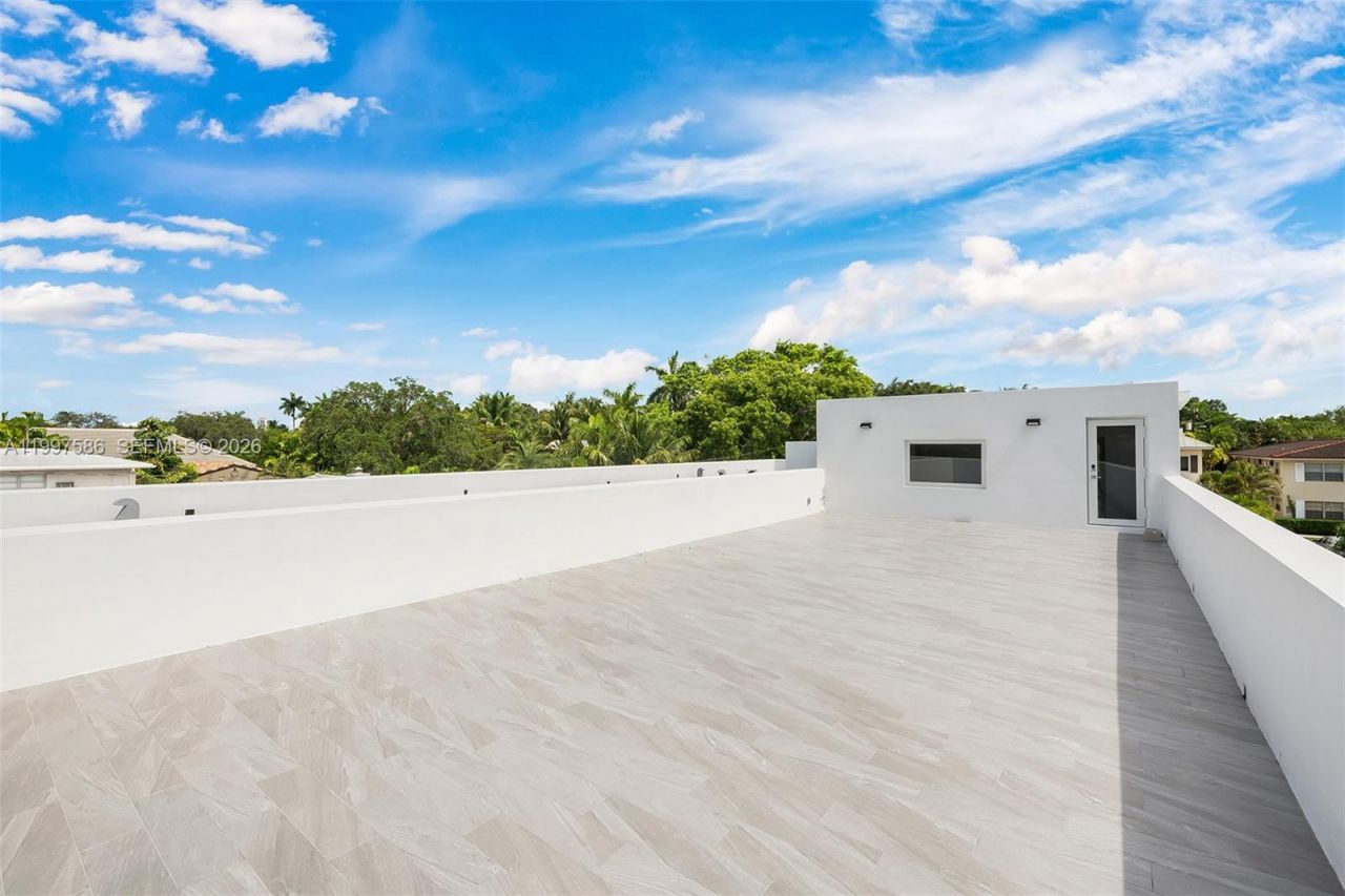 1615 NE 3rd Ct, Fort Lauderdale, FL 33301 Photo