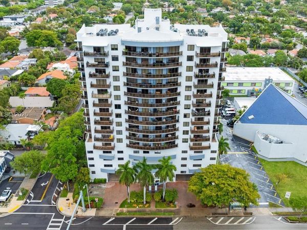 2301 SW 27th Ave , Unit 906, Miami, FL 33145