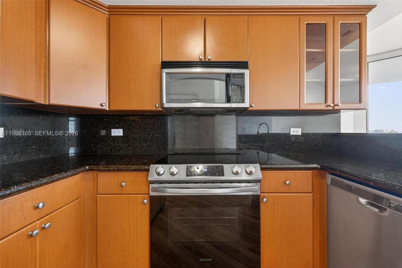 2301 SW 27th Ave, Unit 906, Miami, FL 33145 Photo