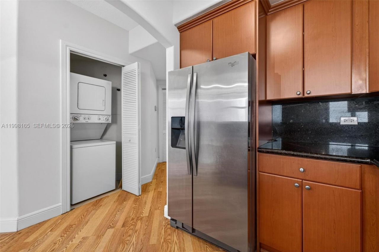 2301 SW 27th Ave, Unit 906, Miami, FL 33145 Photo