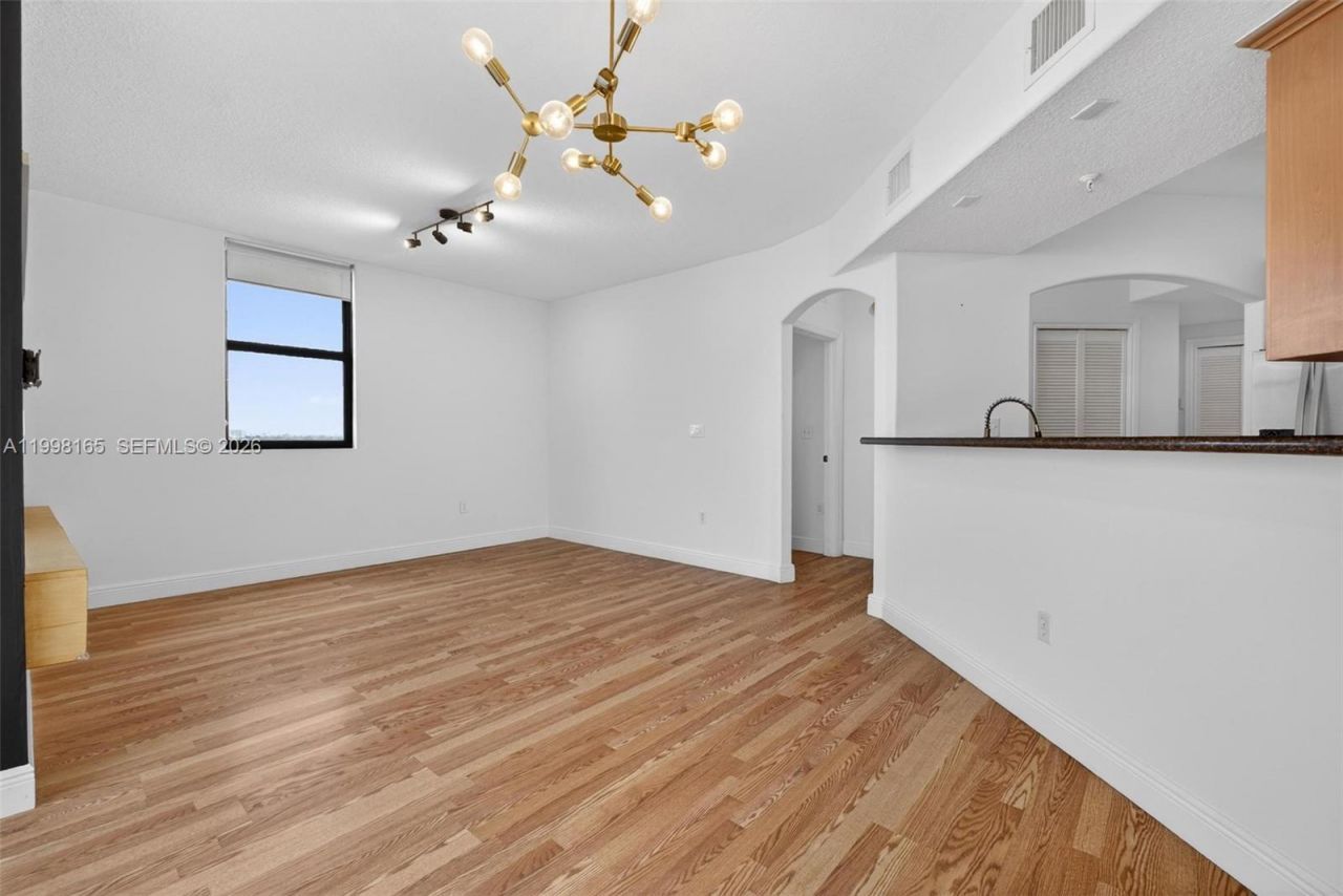 2301 SW 27th Ave, Unit 906, Miami, FL 33145 Photo