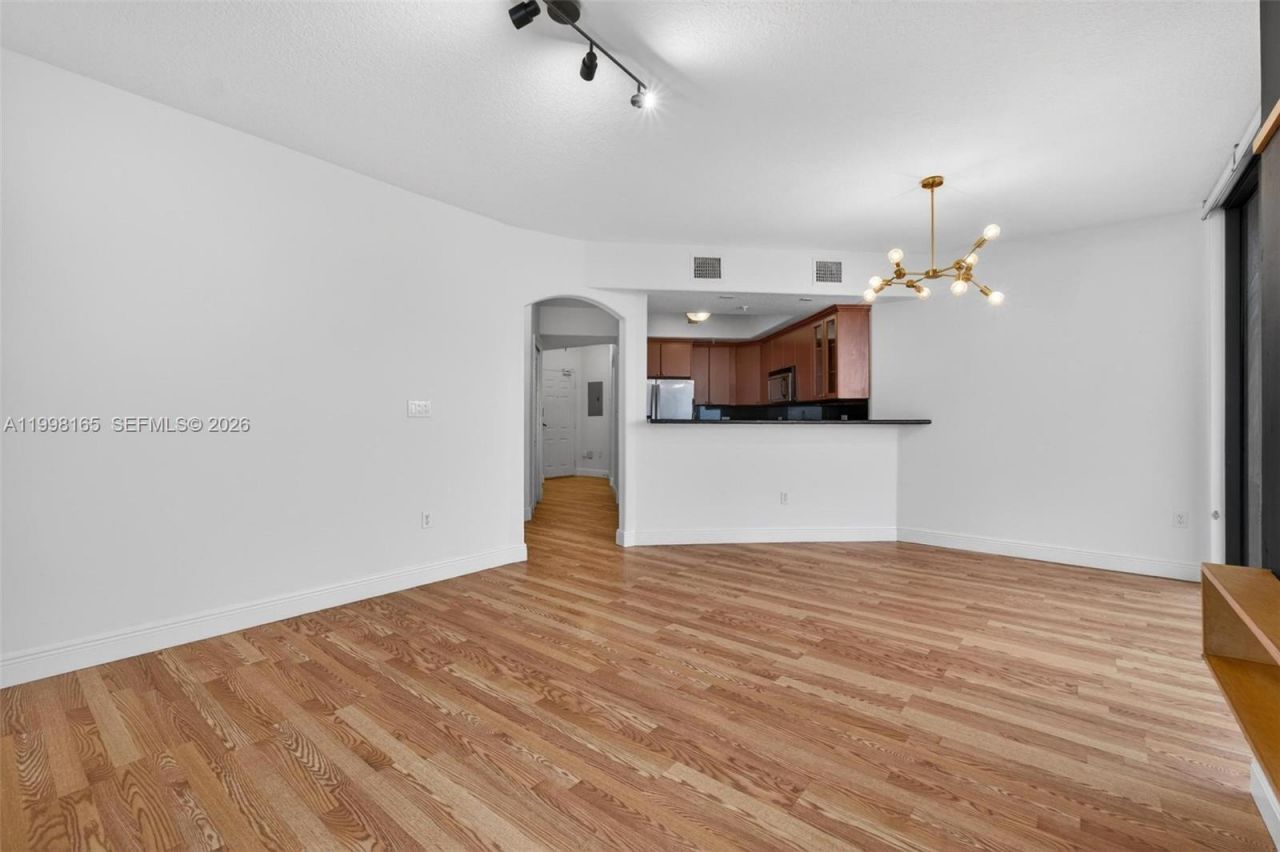 2301 SW 27th Ave, Unit 906, Miami, FL 33145 Photo