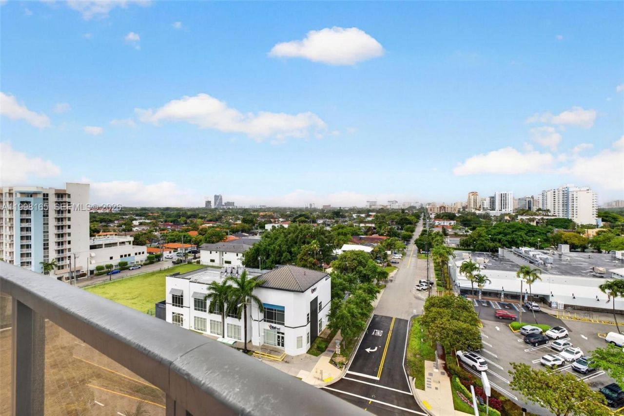 2301 SW 27th Ave, Unit 906, Miami, FL 33145 Photo