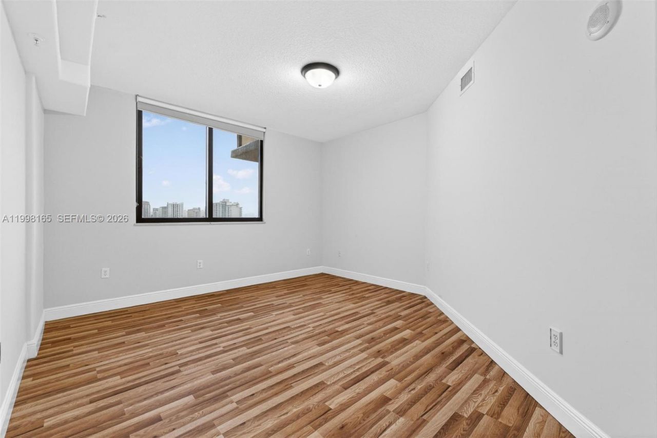 2301 SW 27th Ave, Unit 906, Miami, FL 33145 Photo