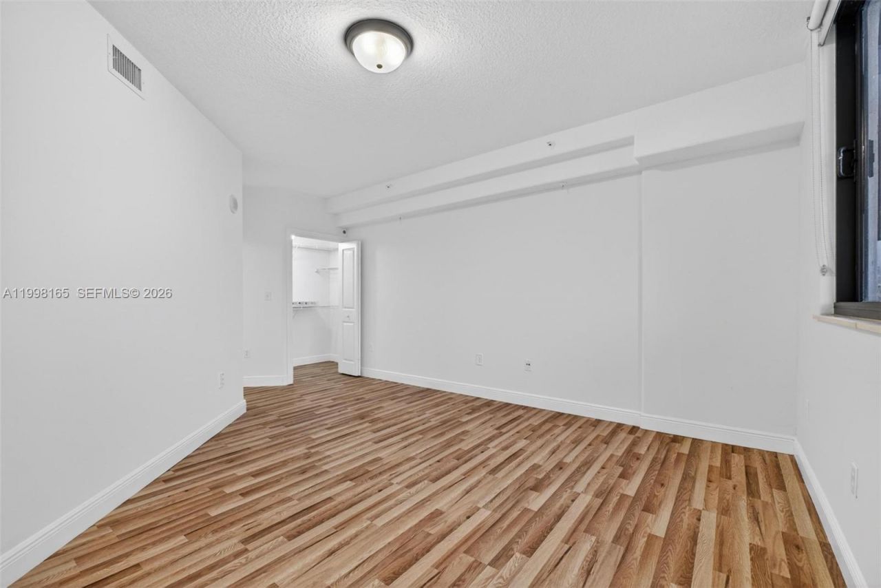 2301 SW 27th Ave, Unit 906, Miami, FL 33145 Photo