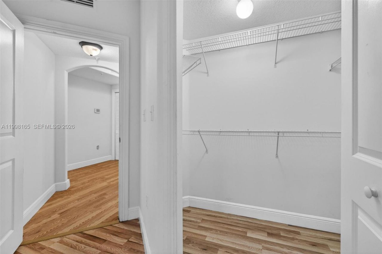 2301 SW 27th Ave, Unit 906, Miami, FL 33145 Photo