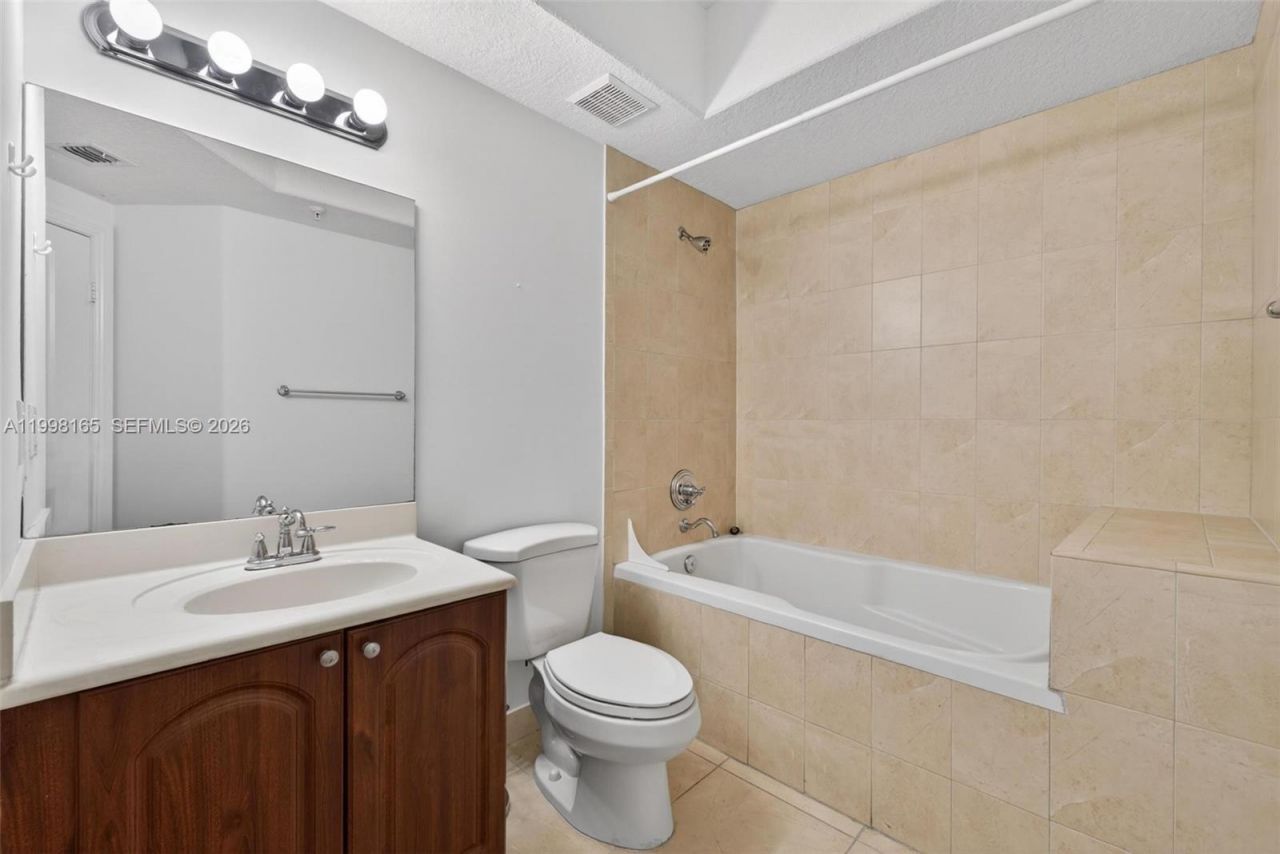 2301 SW 27th Ave, Unit 906, Miami, FL 33145 Photo