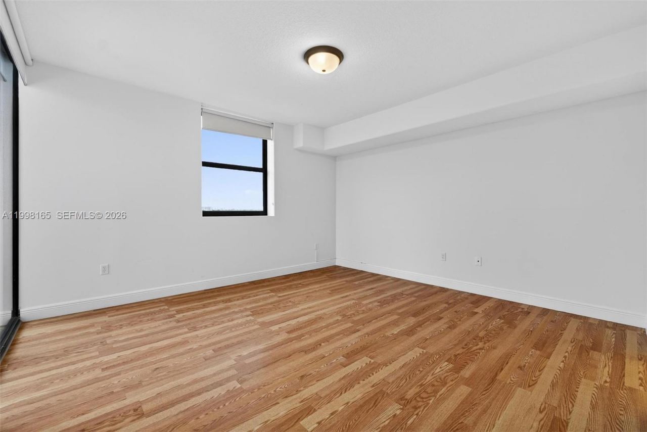 2301 SW 27th Ave, Unit 906, Miami, FL 33145 Photo