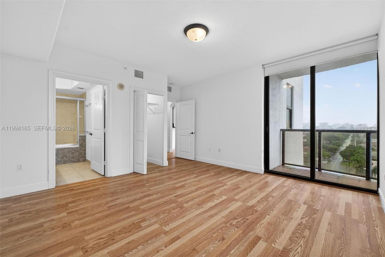 2301 SW 27th Ave, Unit 906, Miami, FL 33145 Photo