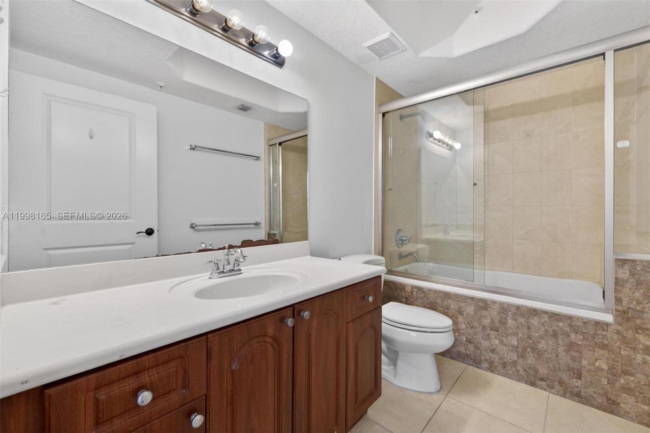 2301 SW 27th Ave, Unit 906, Miami, FL 33145 Photo