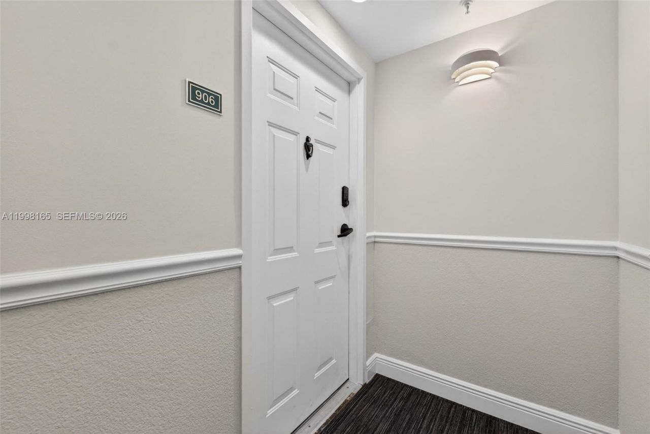 2301 SW 27th Ave, Unit 906, Miami, FL 33145 Photo