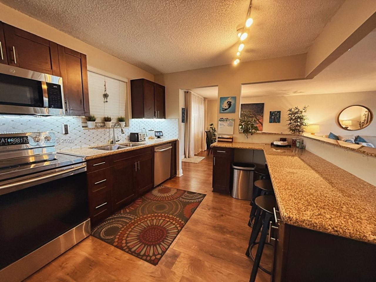 605 Ives Dairy Rd, Unit 205-7, Miami, FL 33179 Photo