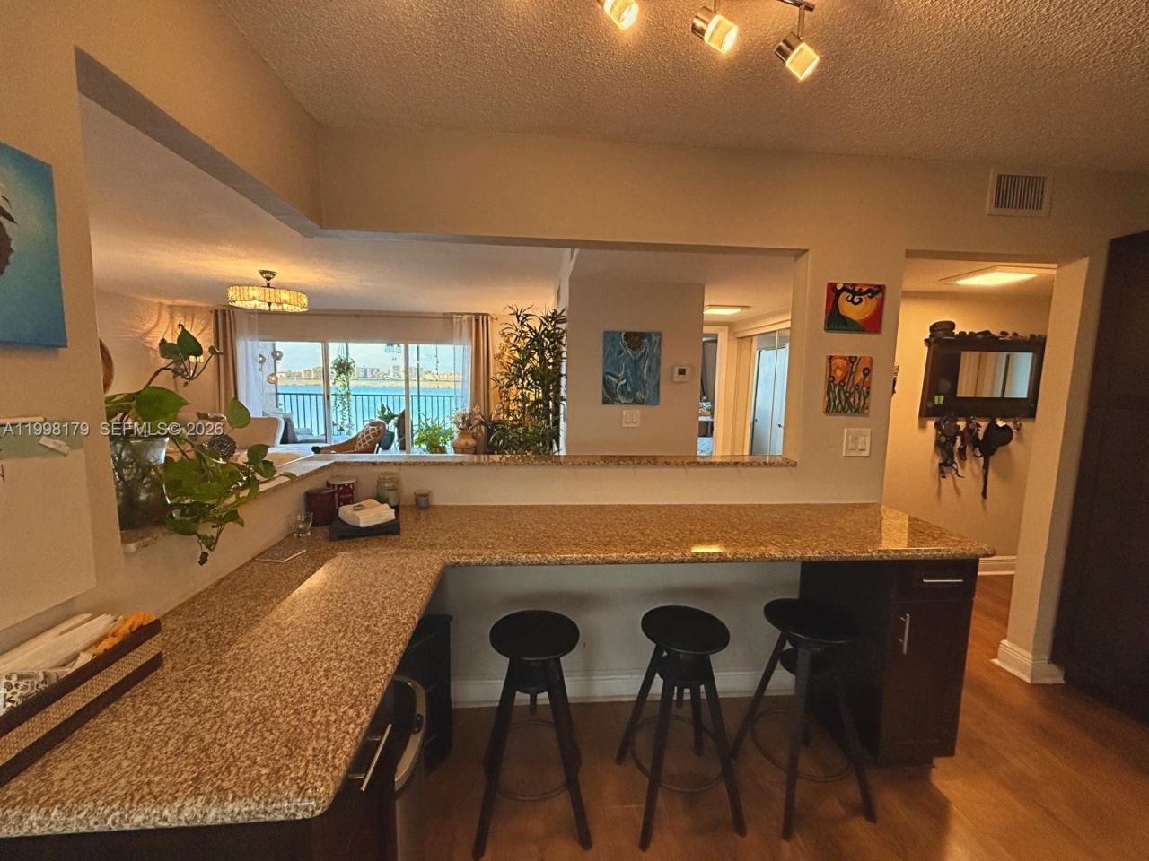 605 Ives Dairy Rd, Unit 205-7, Miami, FL 33179 Photo