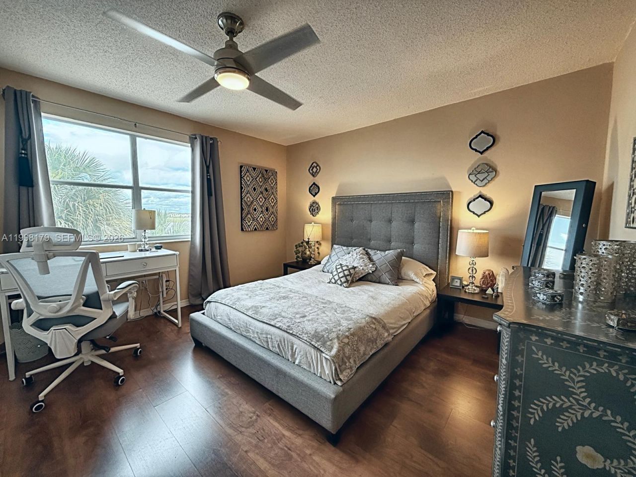 605 Ives Dairy Rd, Unit 205-7, Miami, FL 33179 Photo