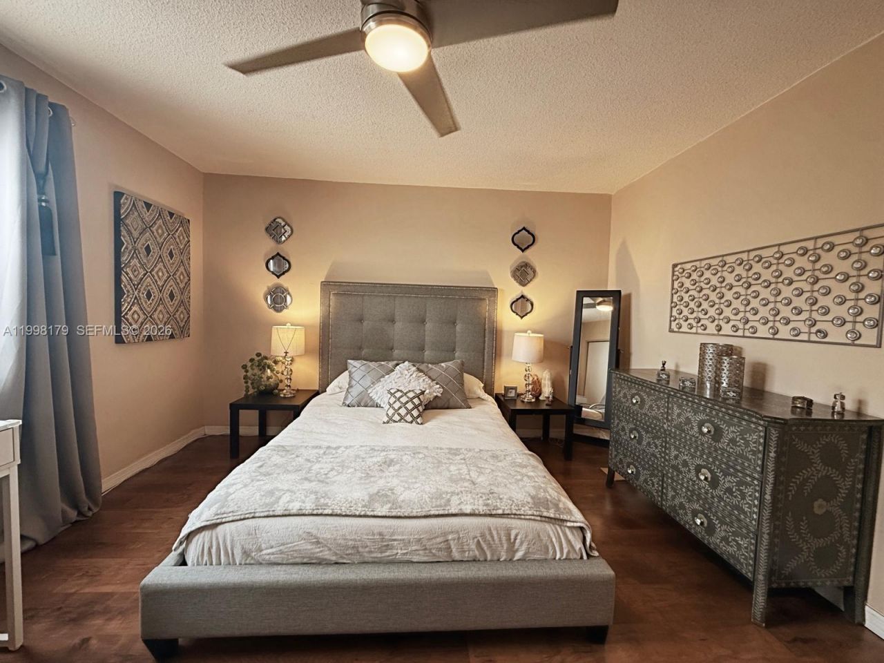 605 Ives Dairy Rd, Unit 205-7, Miami, FL 33179 Photo