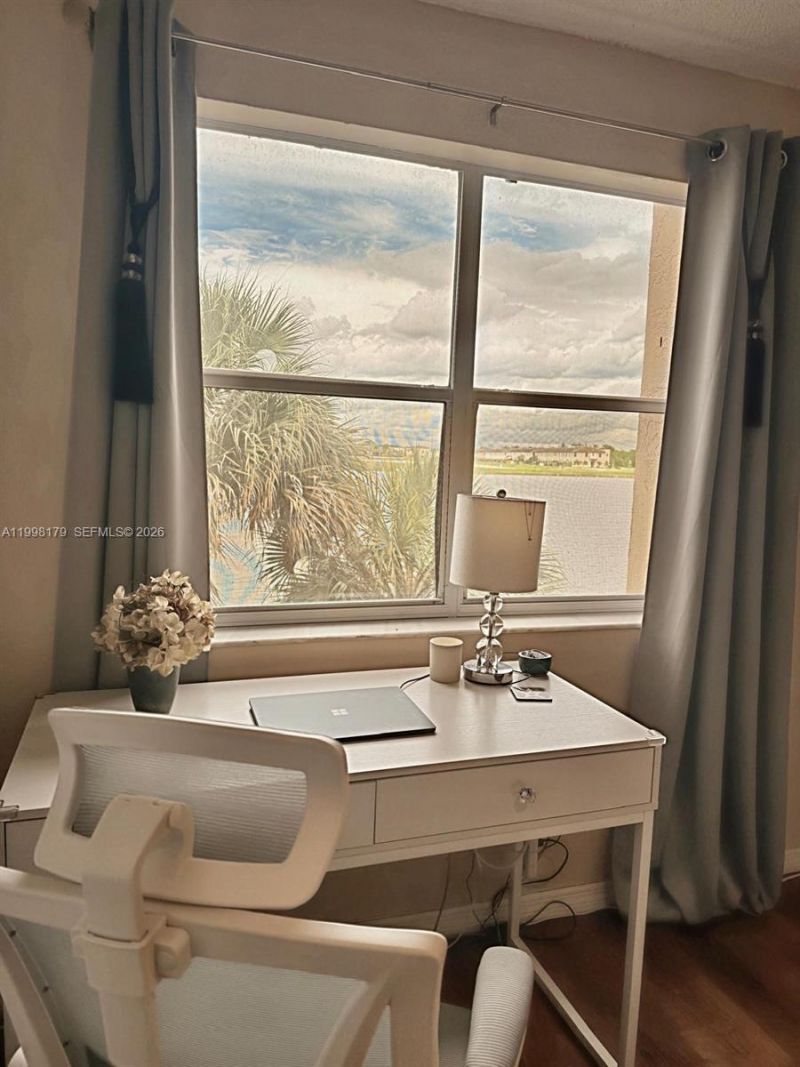 605 Ives Dairy Rd, Unit 205-7, Miami, FL 33179 Photo