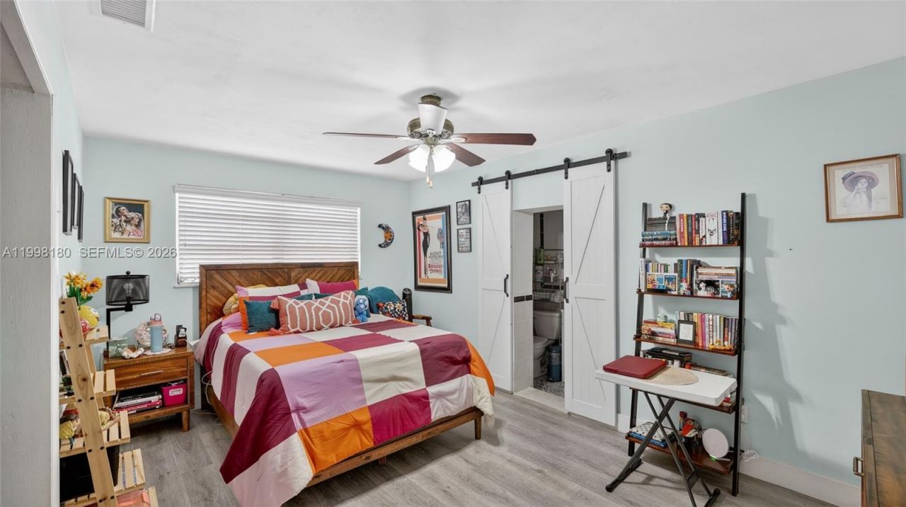 10420 NW 35th Pl, Miami, FL 33147 Photo