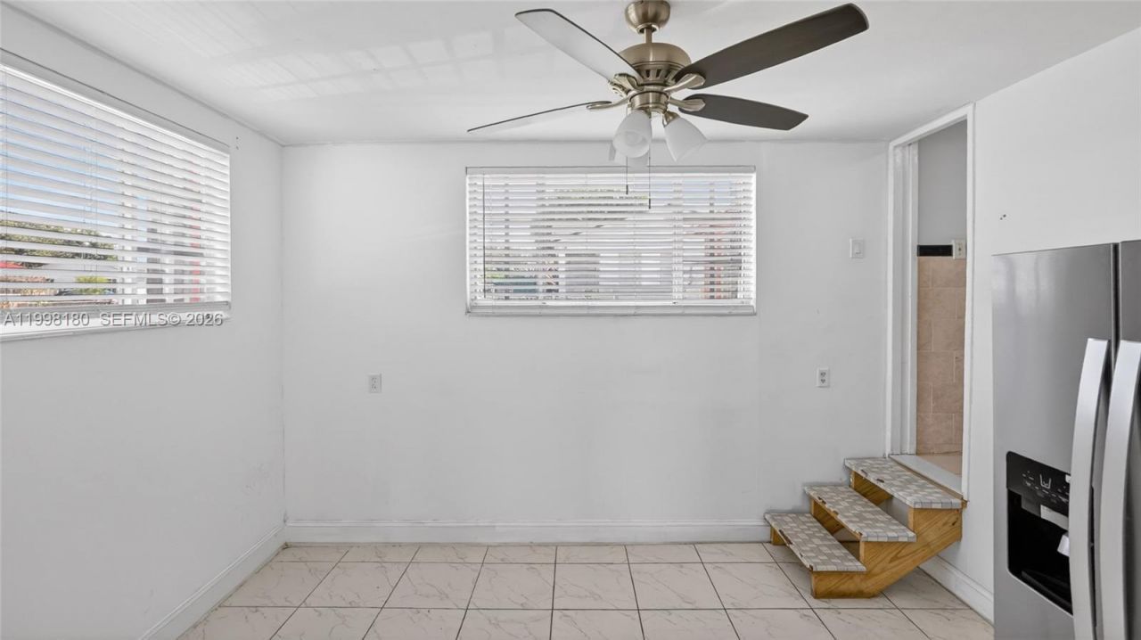 10420 NW 35th Pl, Miami, FL 33147 Photo