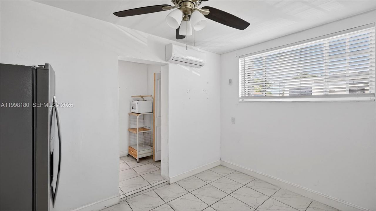 10420 NW 35th Pl, Miami, FL 33147 Photo