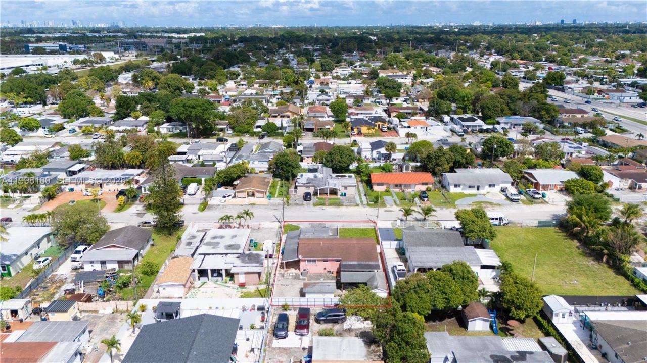 10420 NW 35th Pl, Miami, FL 33147 Photo