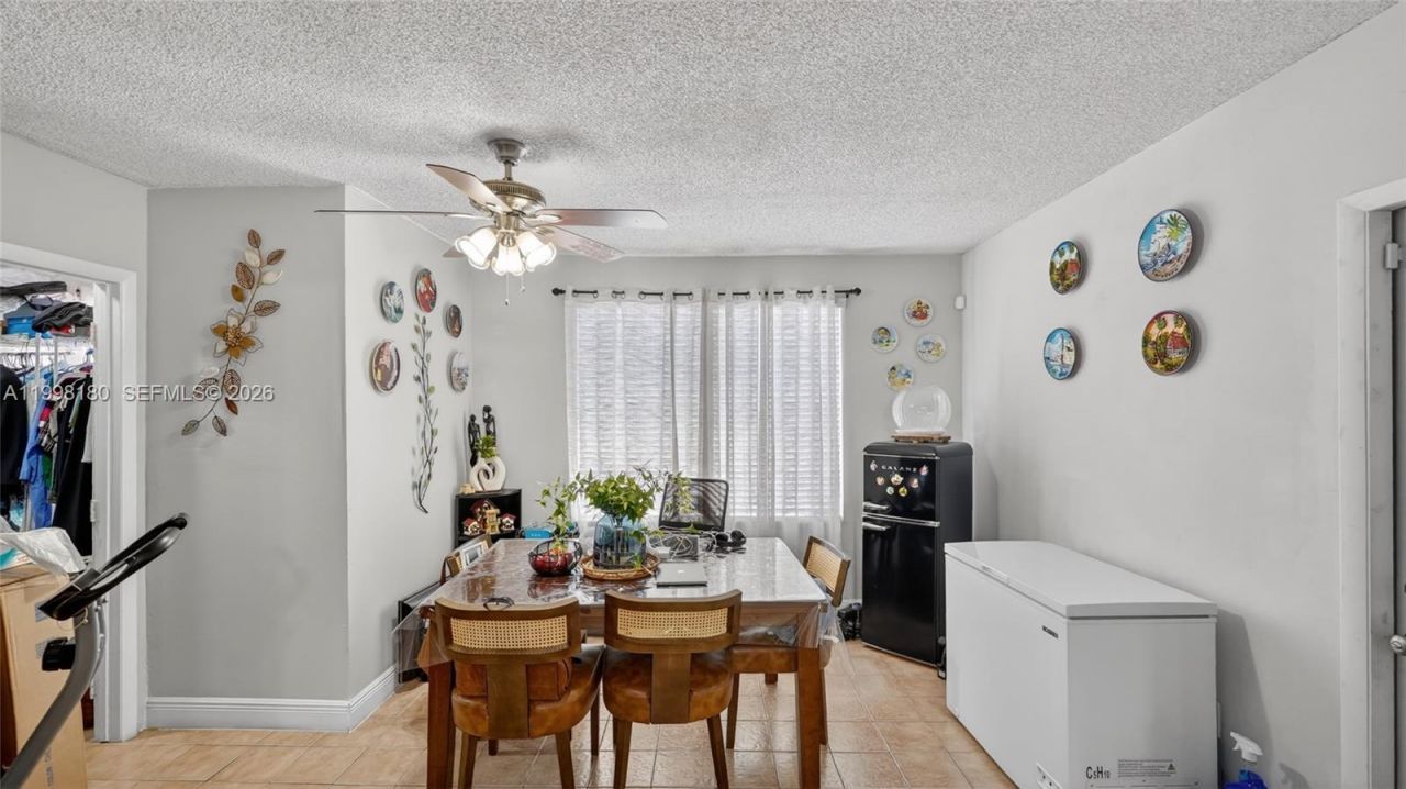 10420 NW 35th Pl, Miami, FL 33147 Photo