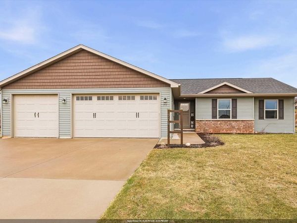 704 ALYSSA STREET, Kaukauna, WI 54130