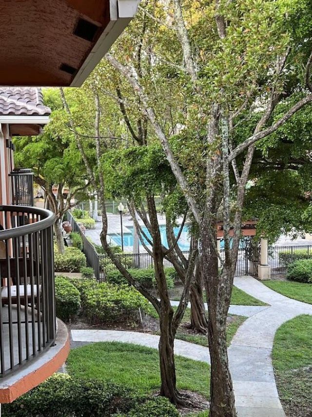 4195 N Haverhill Road, Unit 324, West Palm Beach, FL 33417 Photo