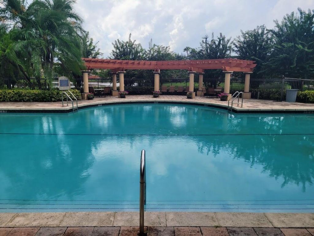 4195 N Haverhill Road, Unit 324, West Palm Beach, FL 33417 Photo