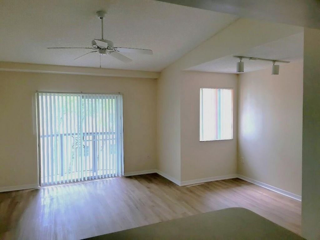 4195 N Haverhill Road, Unit 324, West Palm Beach, FL 33417 Photo