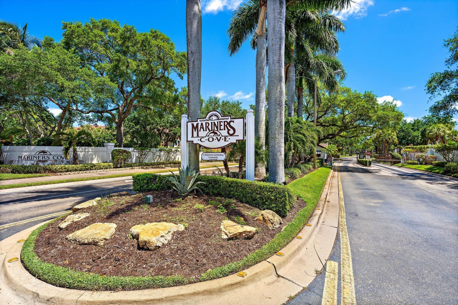 2339 Treasure Isle Drive, Unit 42, Palm Beach Gardens, FL 33410 Photo