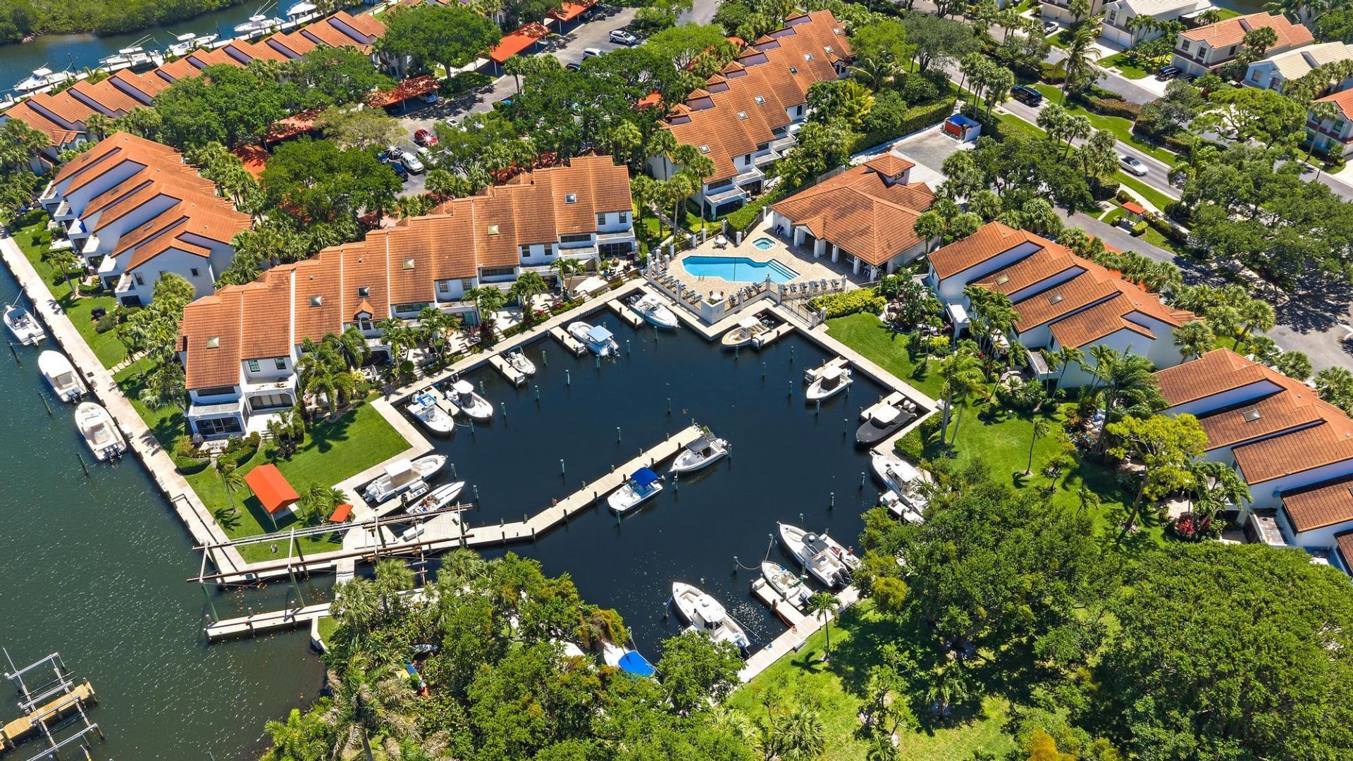 2339 Treasure Isle Drive, Unit 42, Palm Beach Gardens, FL 33410 Photo
