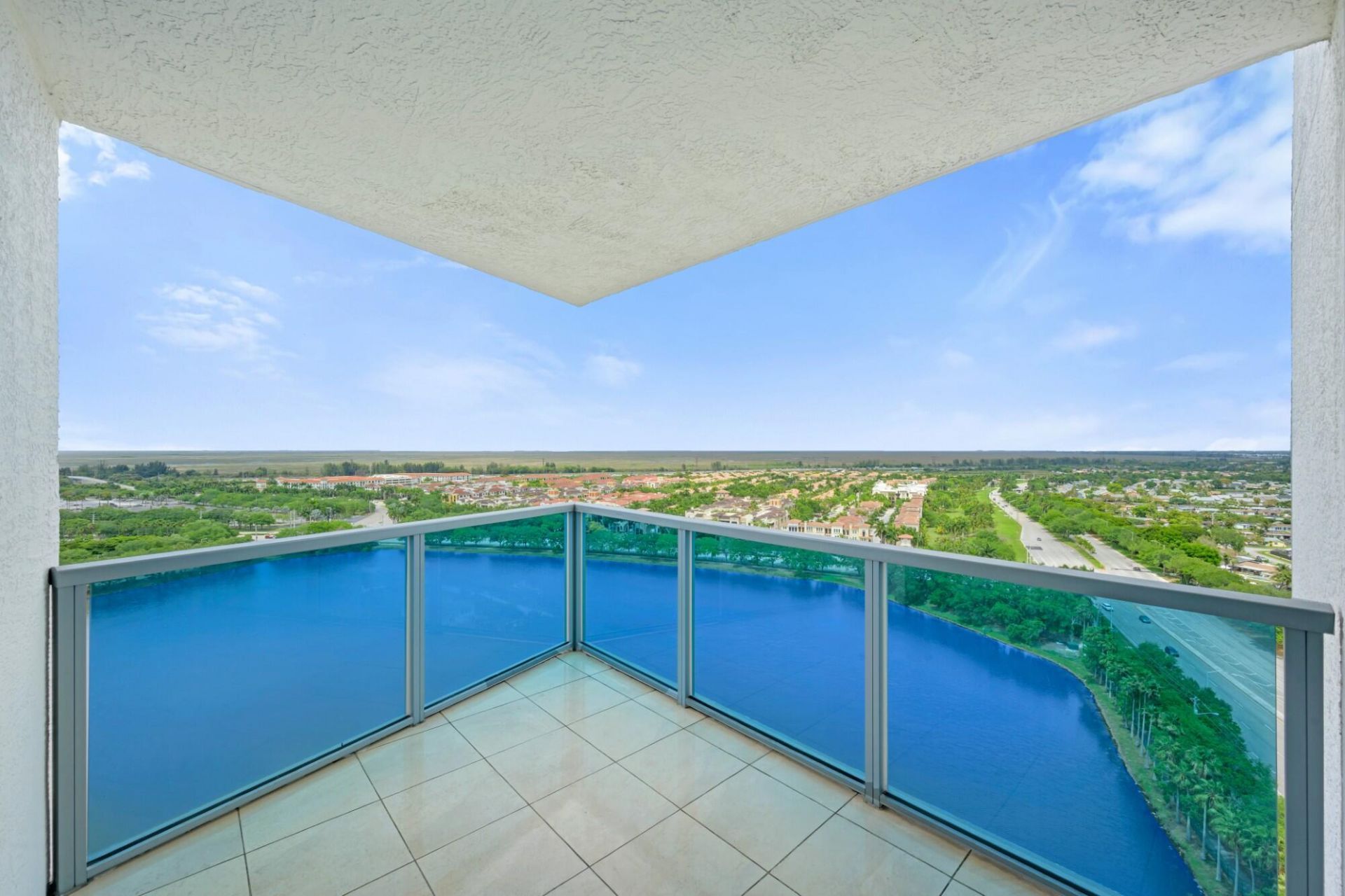 2641 N Flamingo Road, Unit 2108n, Sunrise, FL 33323 Photo