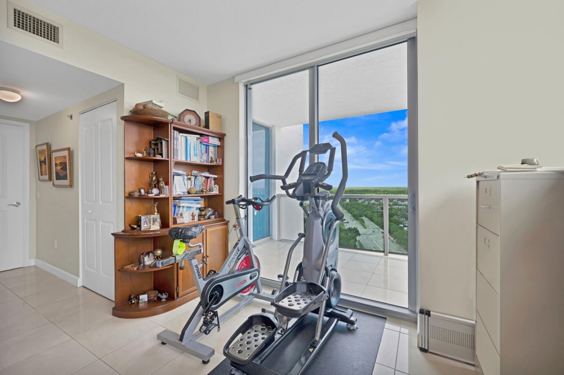 2641 N Flamingo Road, Unit 2108n, Sunrise, FL 33323 Photo