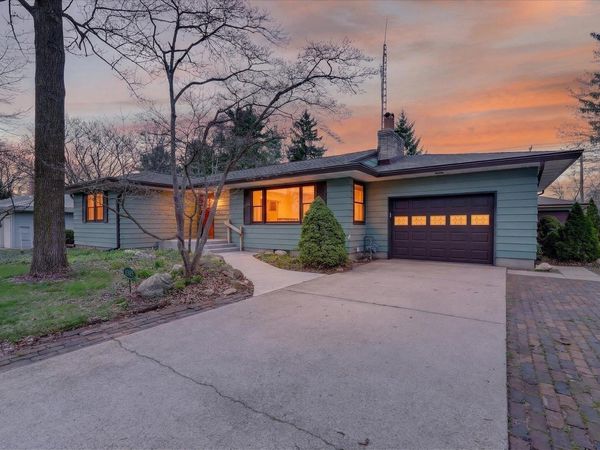 1315 E Reynolds, Goshen, IN 46528