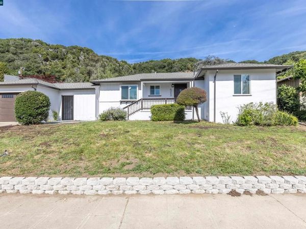 4353 Bermuda Ave, Oakland, CA 94619